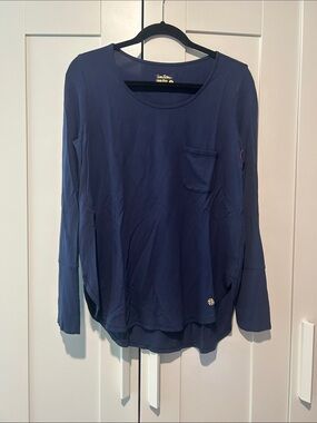 Lilly Pulitzer Navy Kerah lounge tee